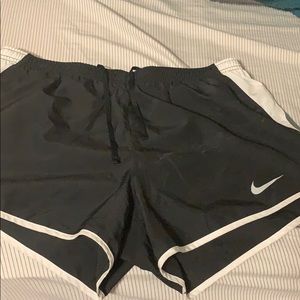 NIKE running short